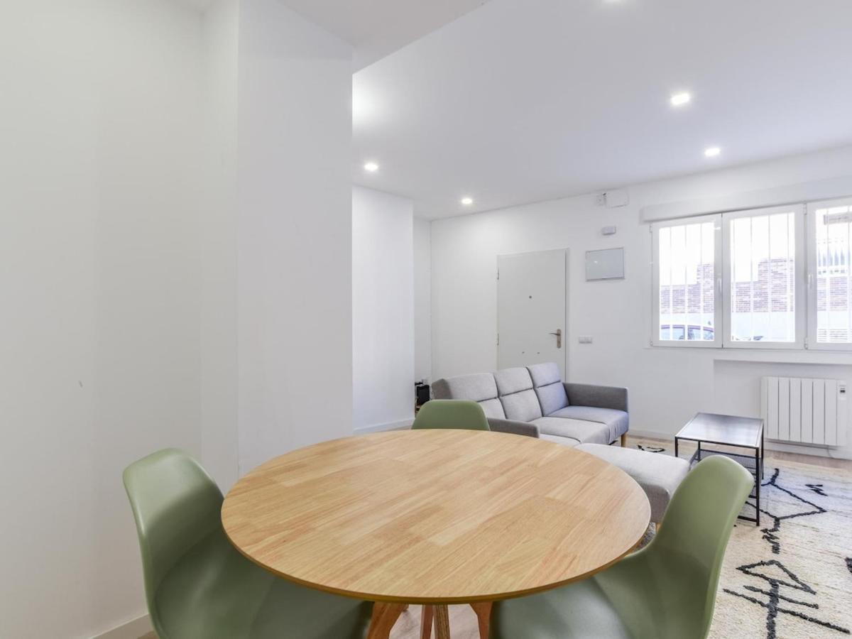 Apartamentos En Madrid Rio Екстериор снимка