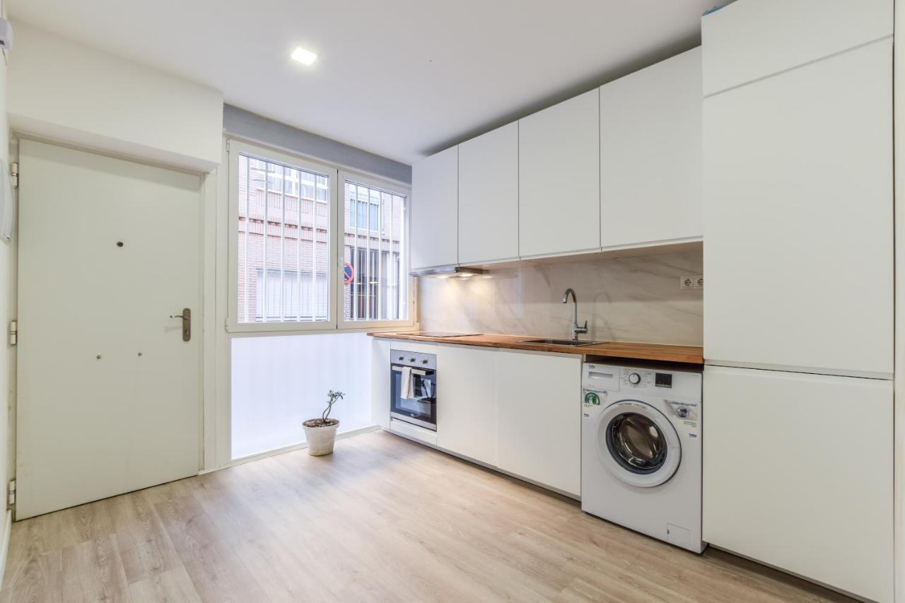 Apartamentos En Madrid Rio Екстериор снимка