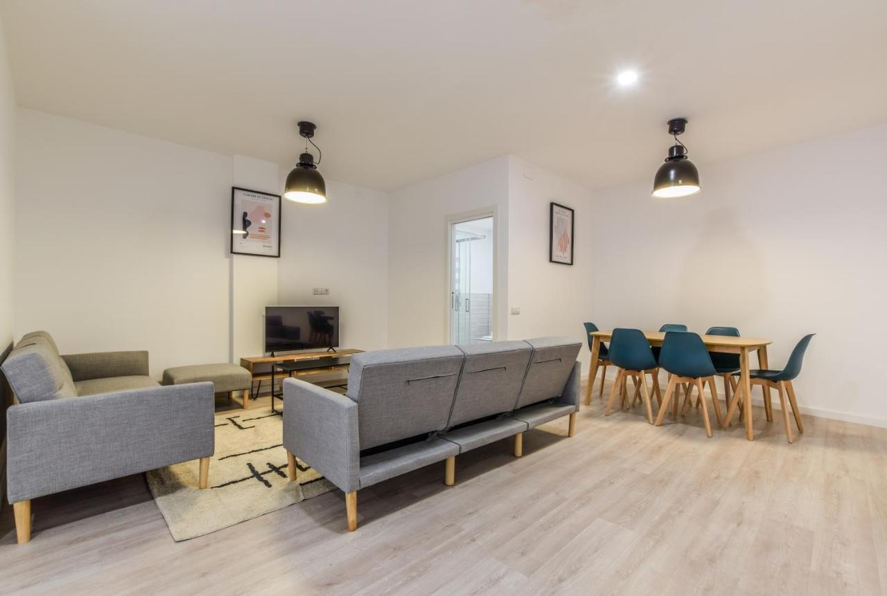 Apartamentos En Madrid Rio Екстериор снимка