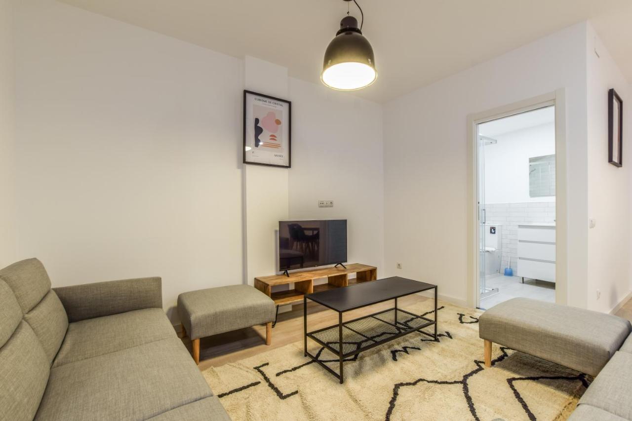 Apartamentos En Madrid Rio Екстериор снимка
